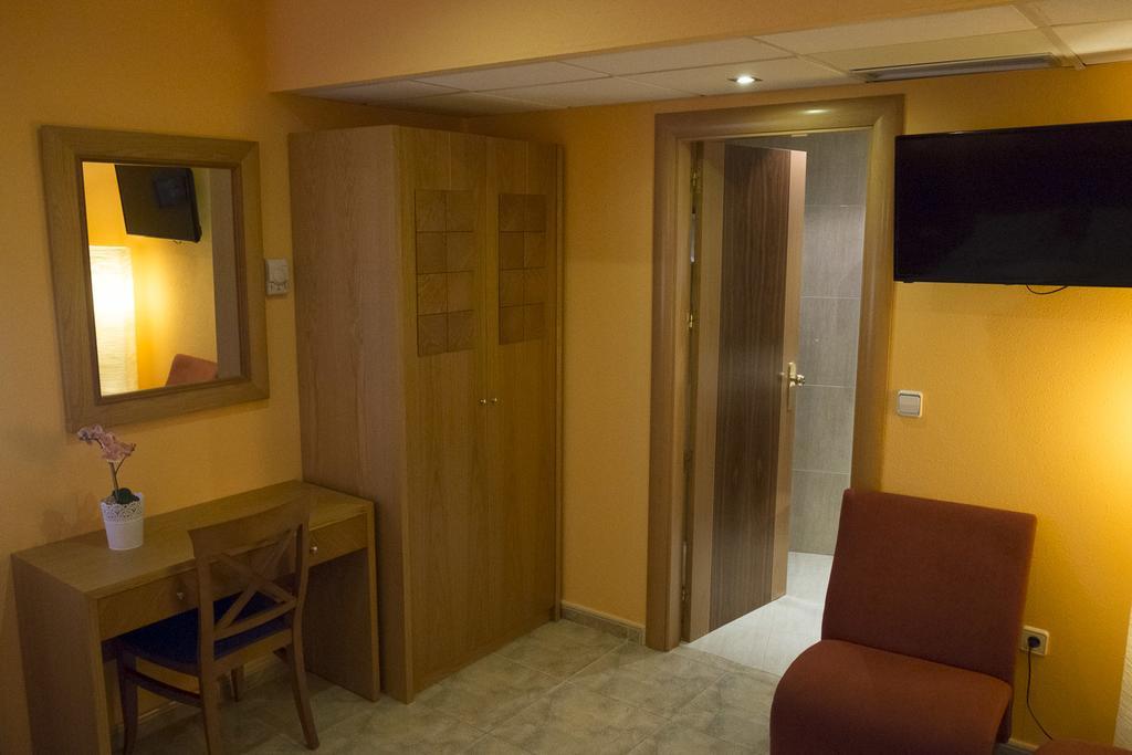 Hostal Azul El Molar Ngoại thất bức ảnh